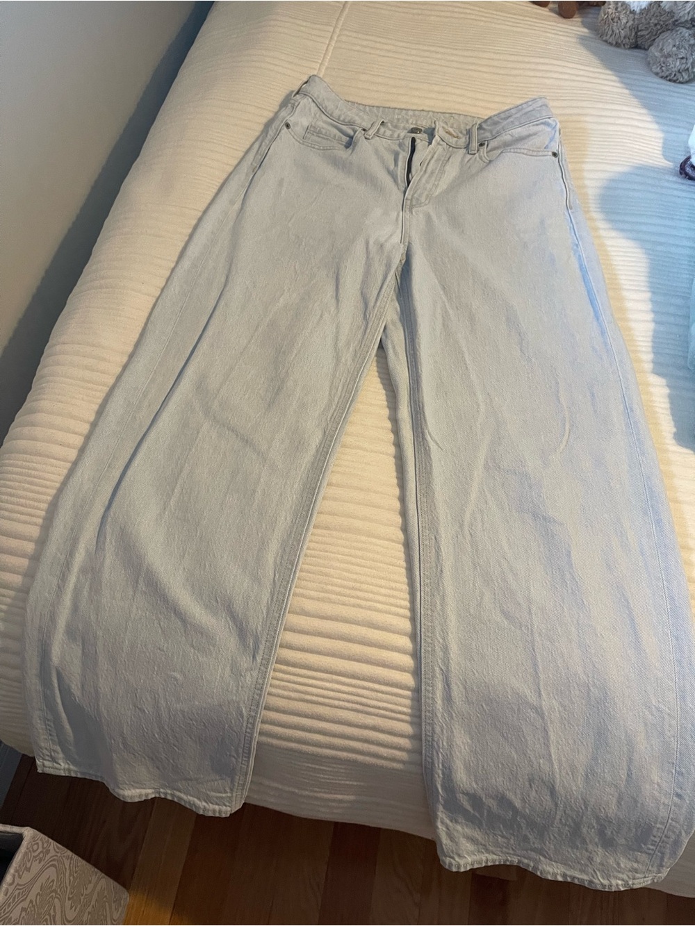 Old Navy Light Blue Wide-Leg Jeans
